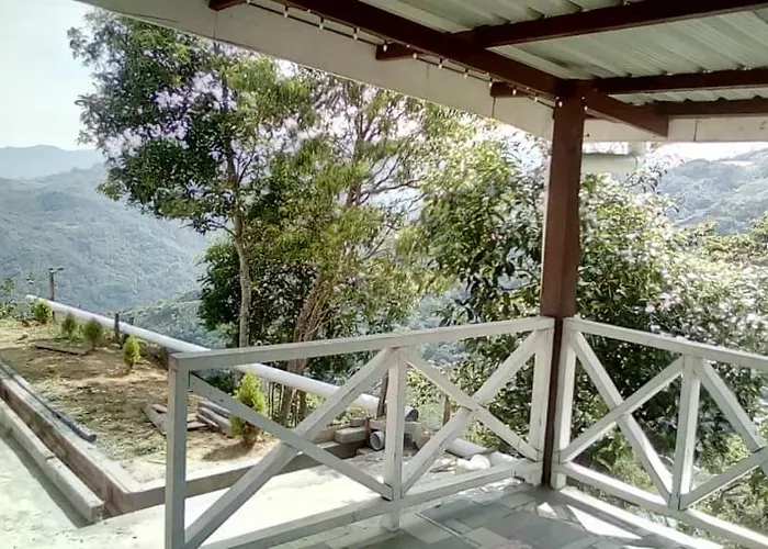 Dongorit Cabin House 1